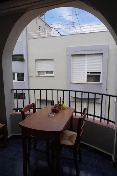Apartamento Del Mar - Fewo Am Meer ألغاروبو - كوستا المظهر الخارجي الصورة